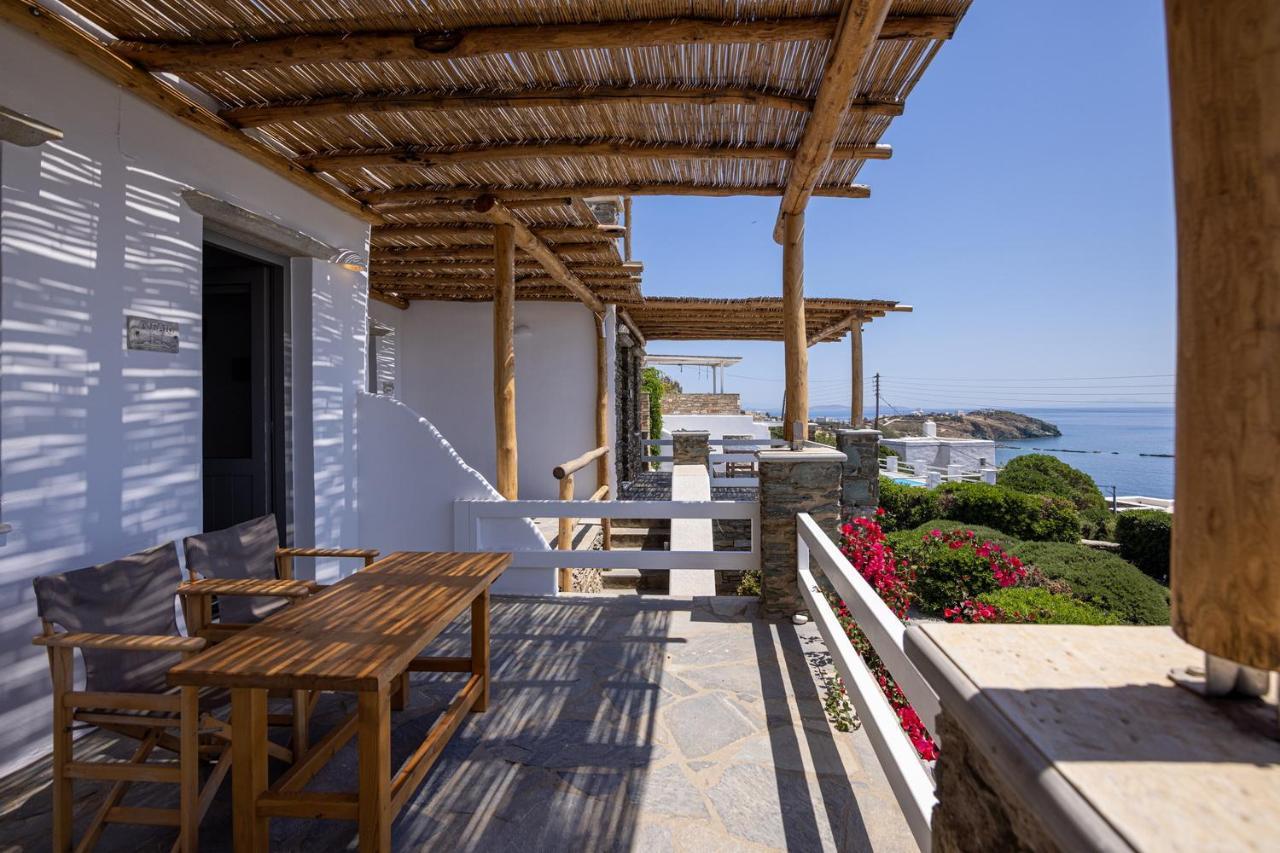 Big Blue Suites & Apartments Kionia Luaran gambar