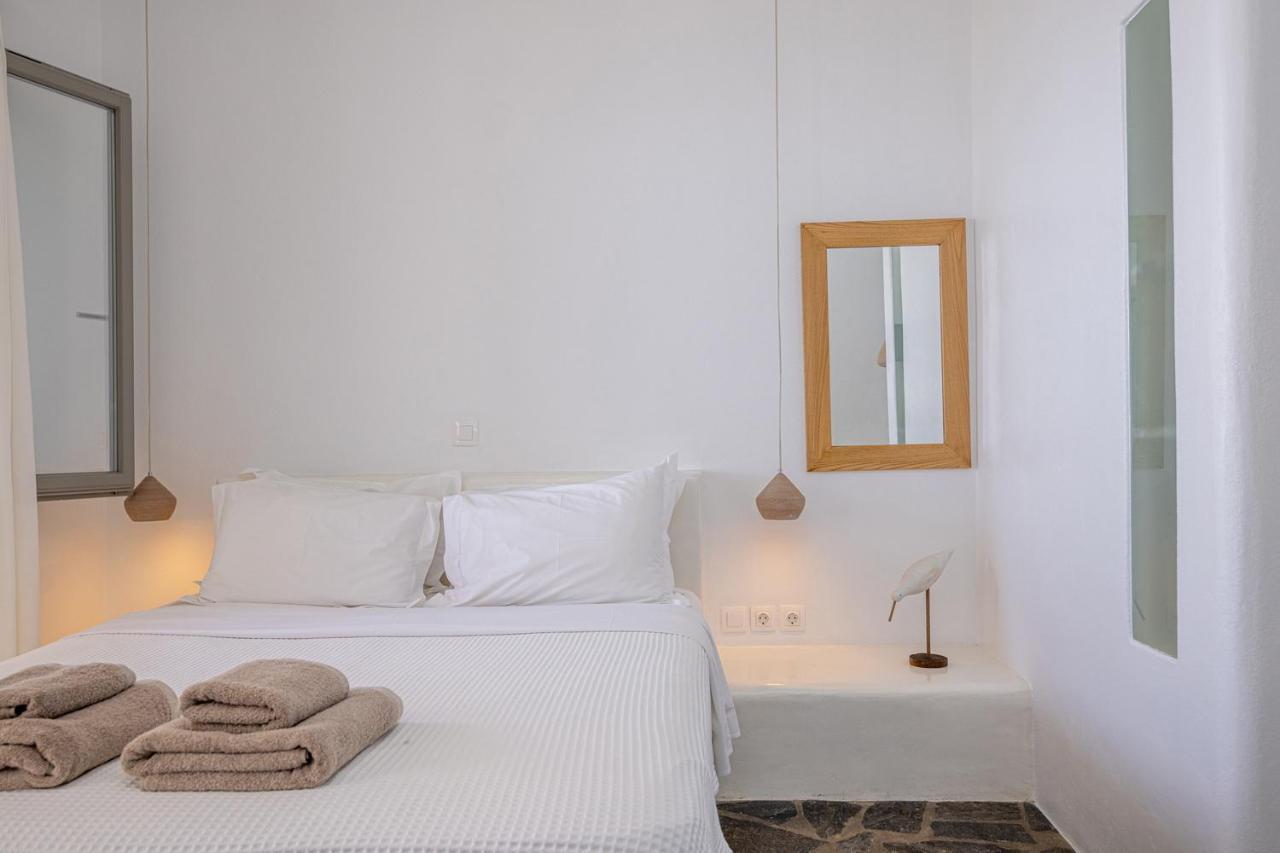 Big Blue Suites & Apartments Kionia Luaran gambar